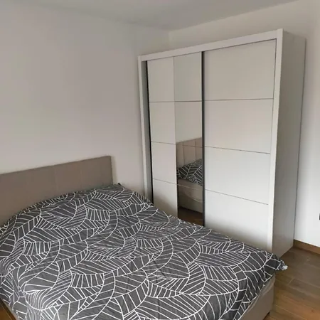 Apartment In Zemun Gardos *